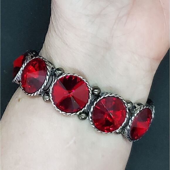 Strada Red Watch  - Picture 2 of 16